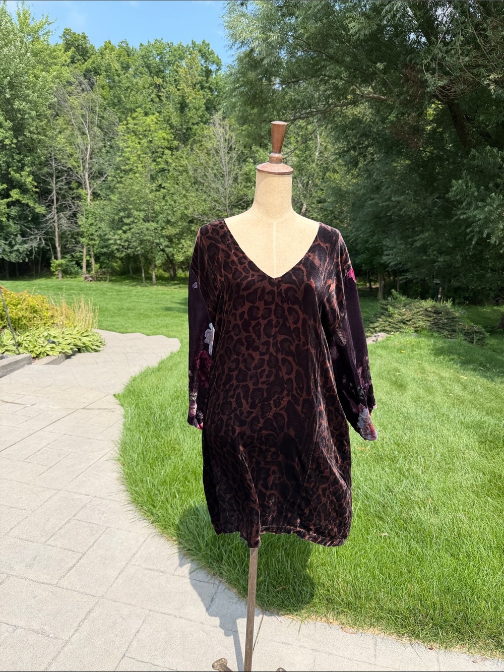 Johnny Was Kimono Silk Blend Velvet Shift Dress